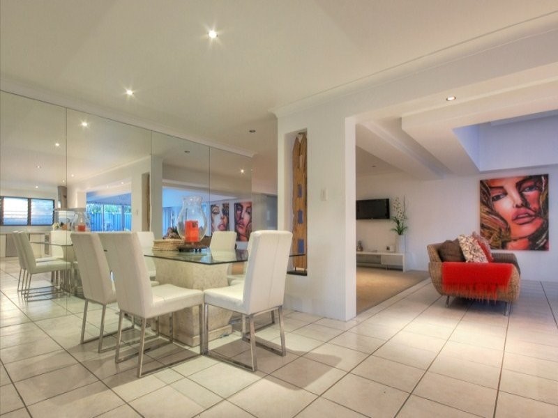5 Torio Place, Runaway Bay QLD 4216