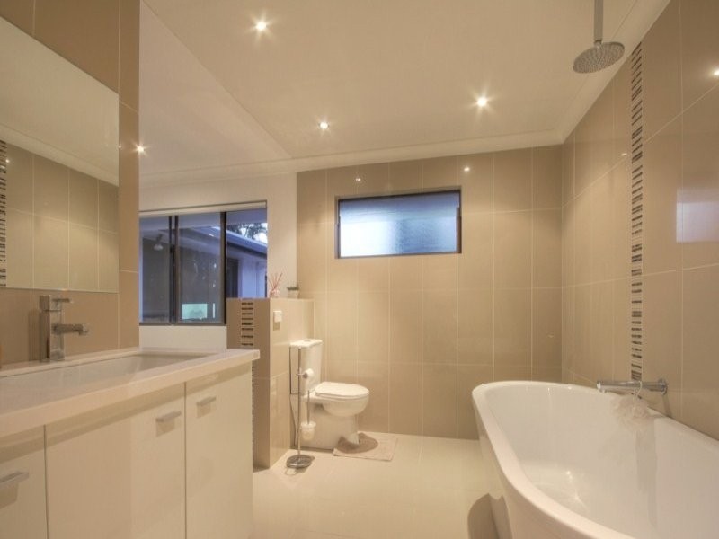 5 Torio Place, Runaway Bay QLD 4216