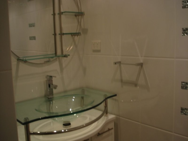 8 Annoula Avenue, Biggera Waters QLD 4216