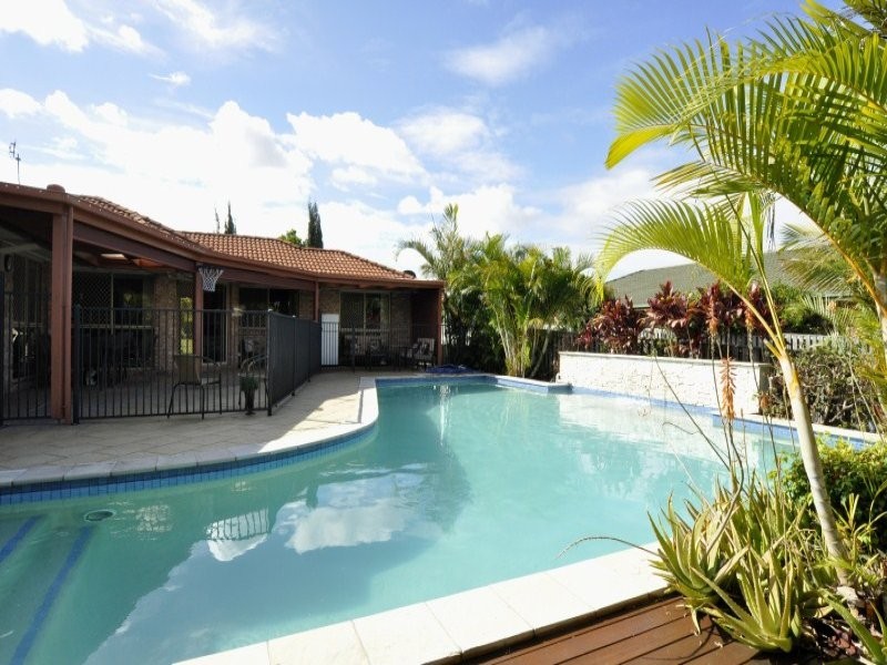 41 Howland Circuit, Pacific Pines QLD 4211