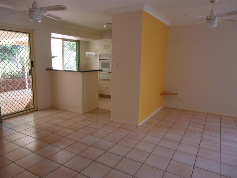 11/482 Pine Ridge Road, Coombabah QLD 4216