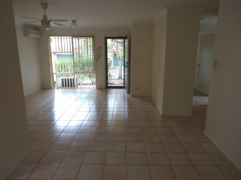 11/482 Pine Ridge Road, Coombabah QLD 4216