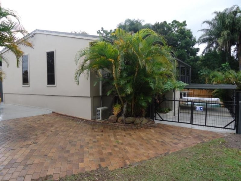 13 Babirra Street, Hope Island QLD 4212