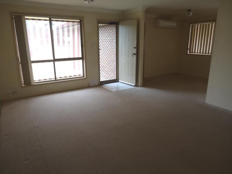 2/122 Oxley Drive, Paradise Point QLD 4216