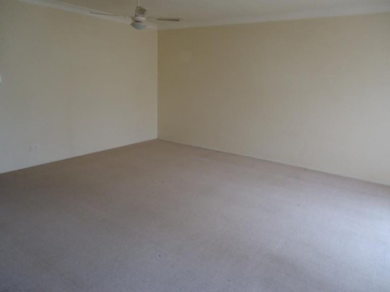 2/122 Oxley Drive, Paradise Point QLD 4216