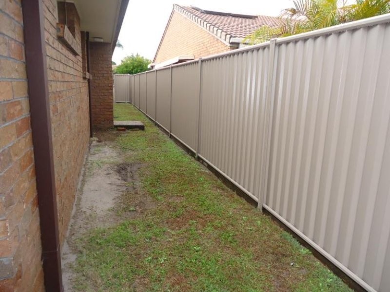 2/122 Oxley Drive, Paradise Point QLD 4216