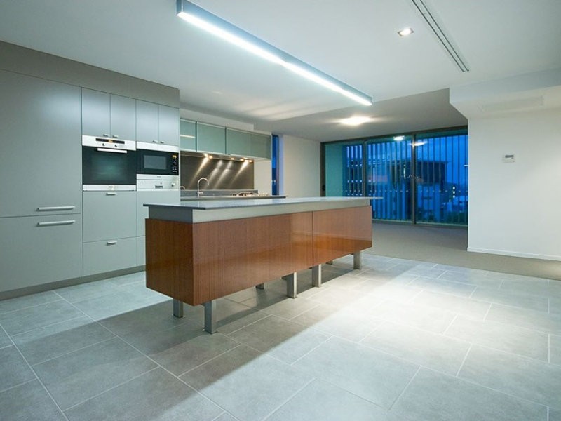 29506 Ephraim Island, Paradise Point QLD 4216