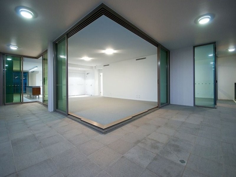 29506 Ephraim Island, Paradise Point QLD 4216