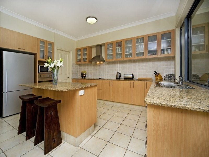 39 Lee Anne Crescent, Helensvale QLD 4212