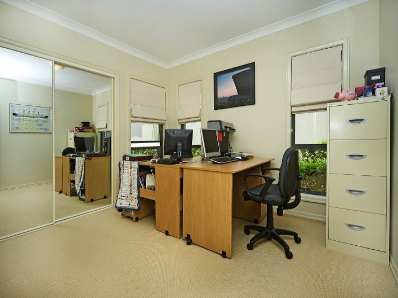 39 Lee Anne Crescent, Helensvale QLD 4212