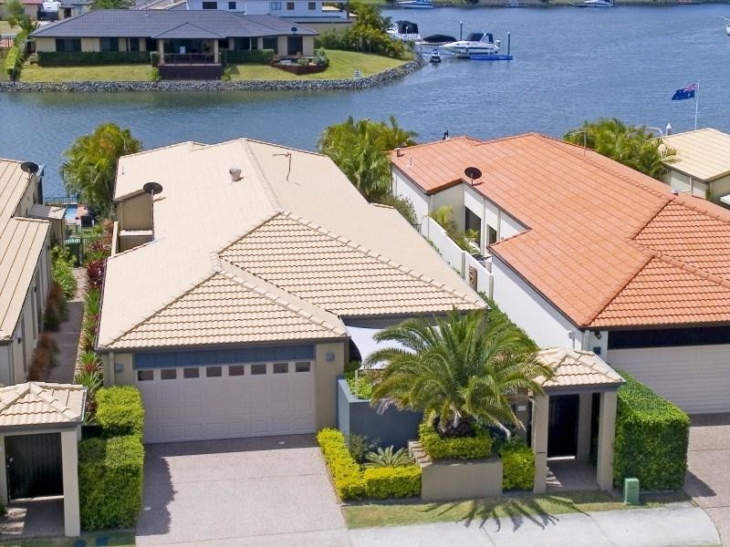 39 Lee Anne Crescent, Helensvale QLD 4212