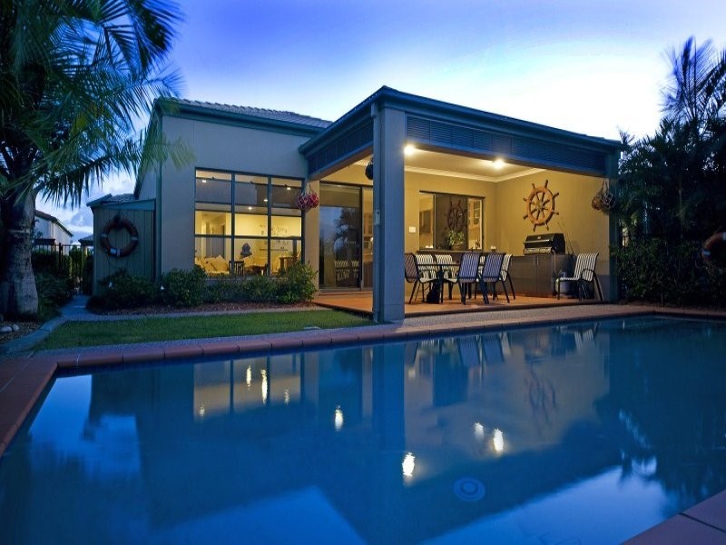 39 Lee Anne Crescent, Helensvale QLD 4212