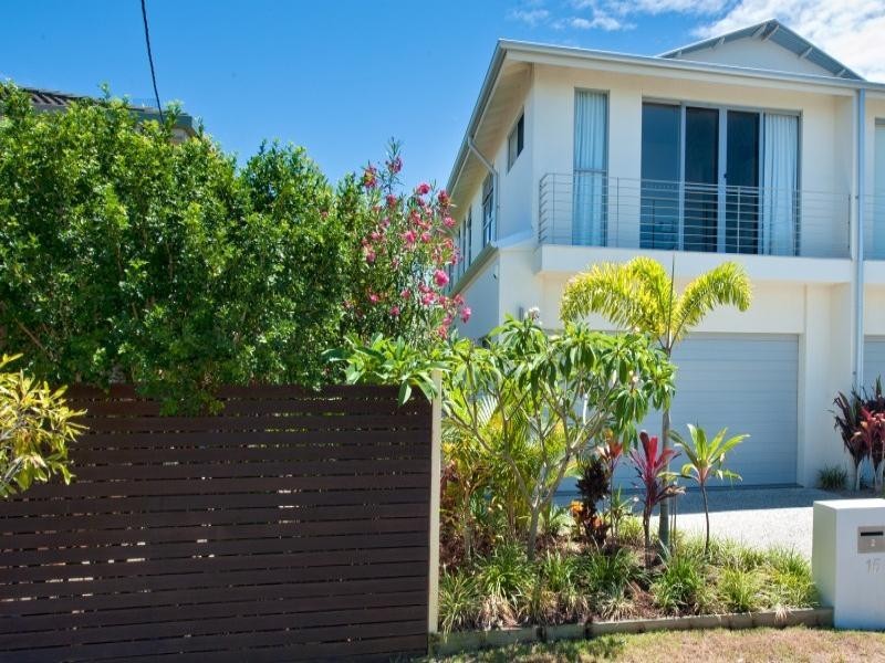 2/15 Teal Avenue, Paradise Point QLD 4216