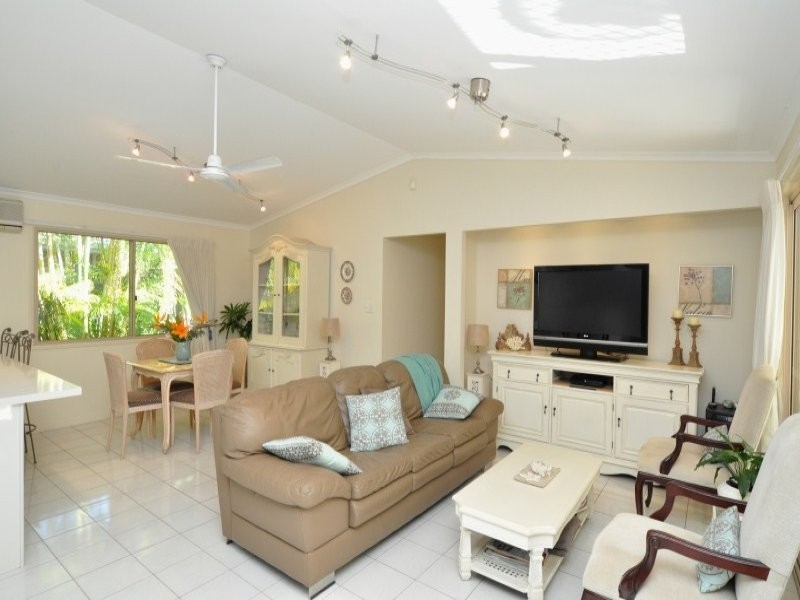 5 Cattleya Court, Hollywell QLD 4216