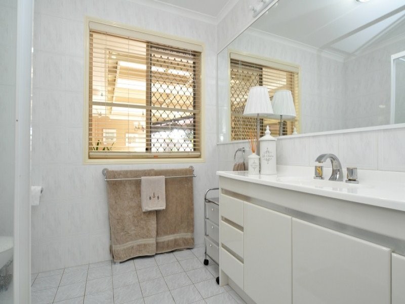 5 Cattleya Court, Hollywell QLD 4216