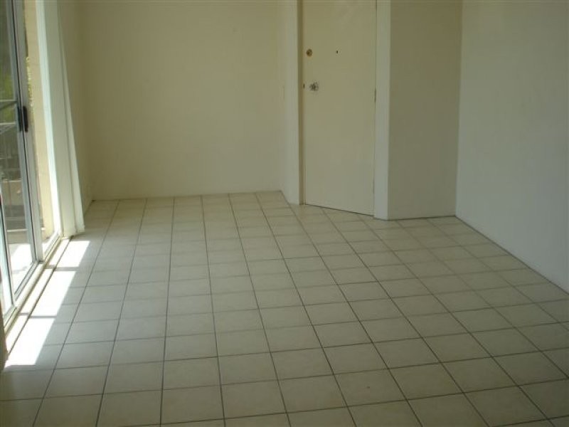 41/13 Brown Street, Labrador QLD 4215