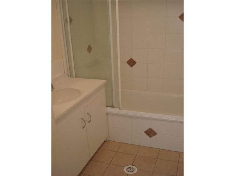 41/13 Brown Street, Labrador QLD 4215