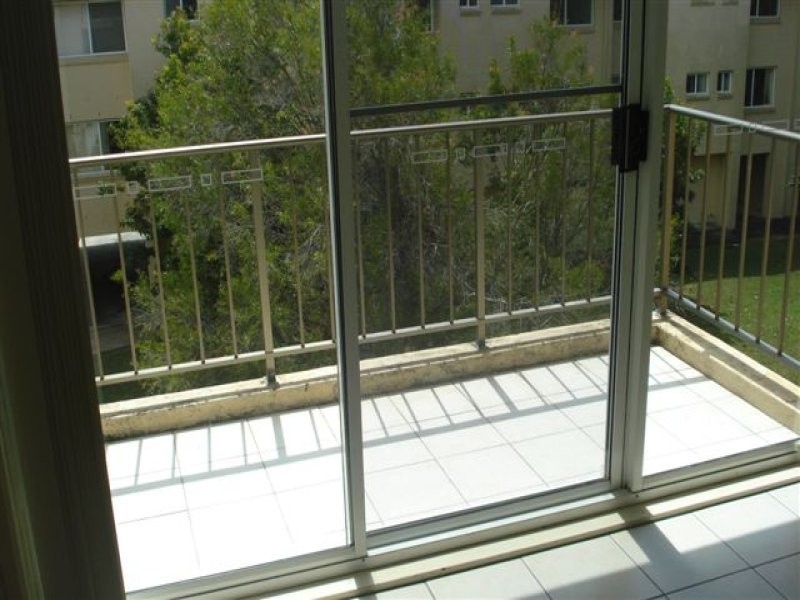 41/13 Brown Street, Labrador QLD 4215