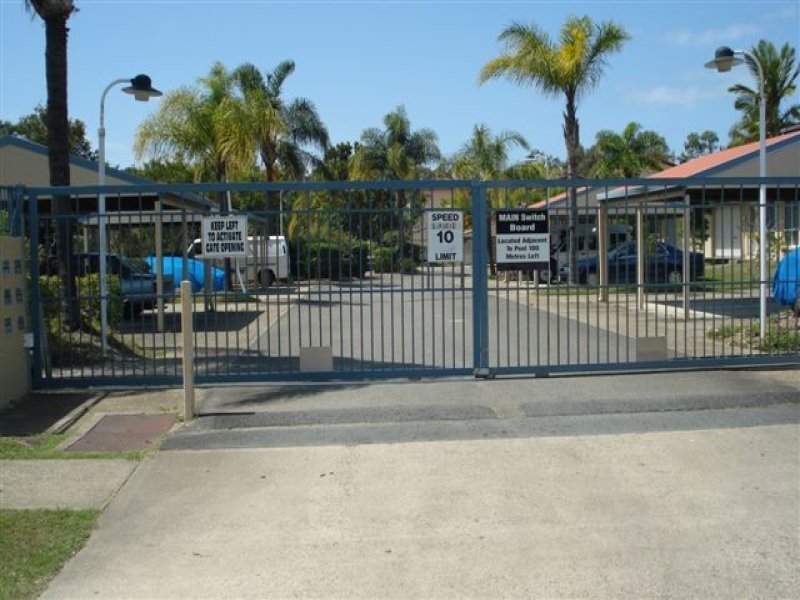 41/13 Brown Street, Labrador QLD 4215