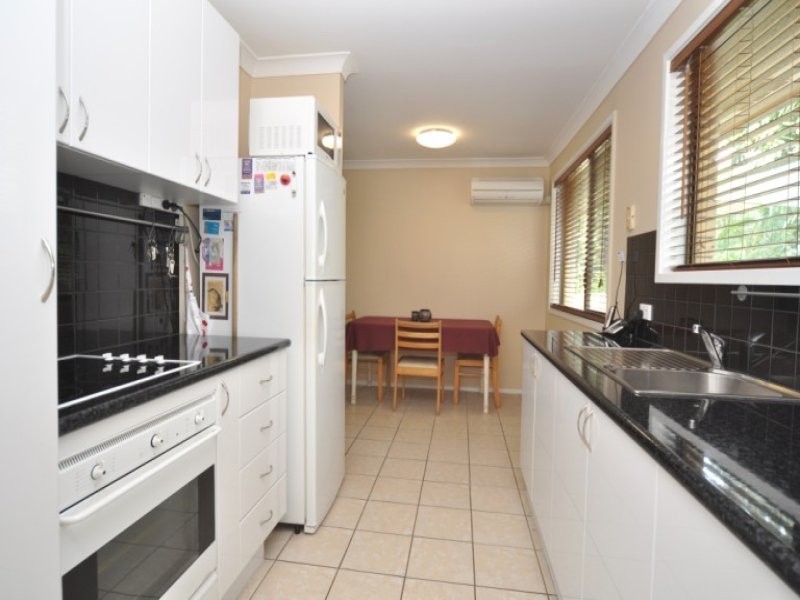 2/192 Oxley Drive, Coombabah QLD 4216