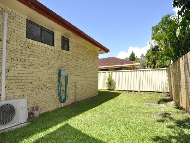 2/192 Oxley Drive, Coombabah QLD 4216