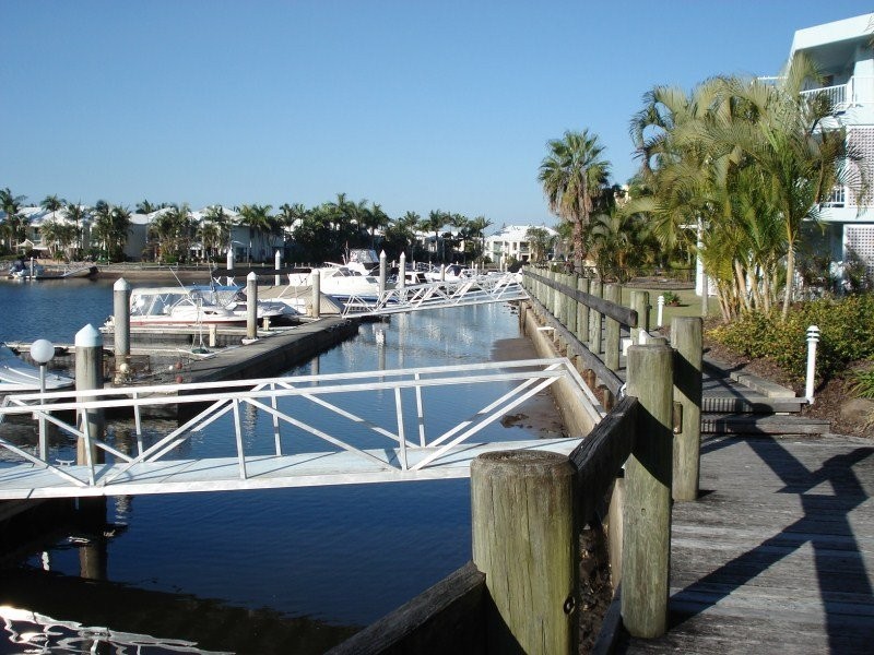 10/75 Morala Avenue, Runaway Bay QLD 4216