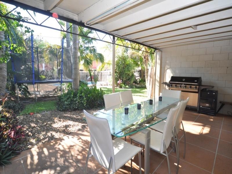 5 Bluegum Avenue, Hollywell QLD 4216