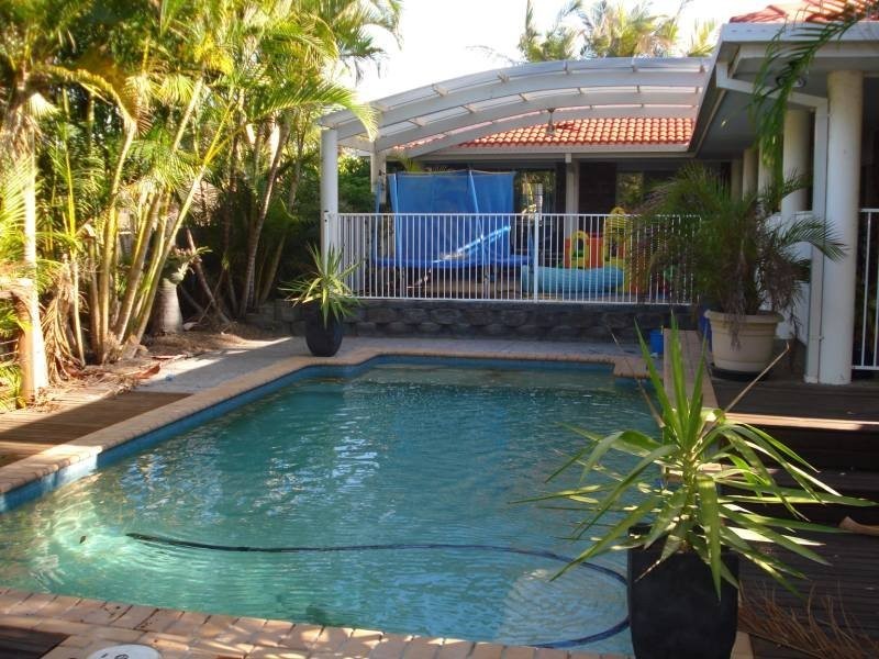 19 Rebbechi Court, Parkwood QLD 4214