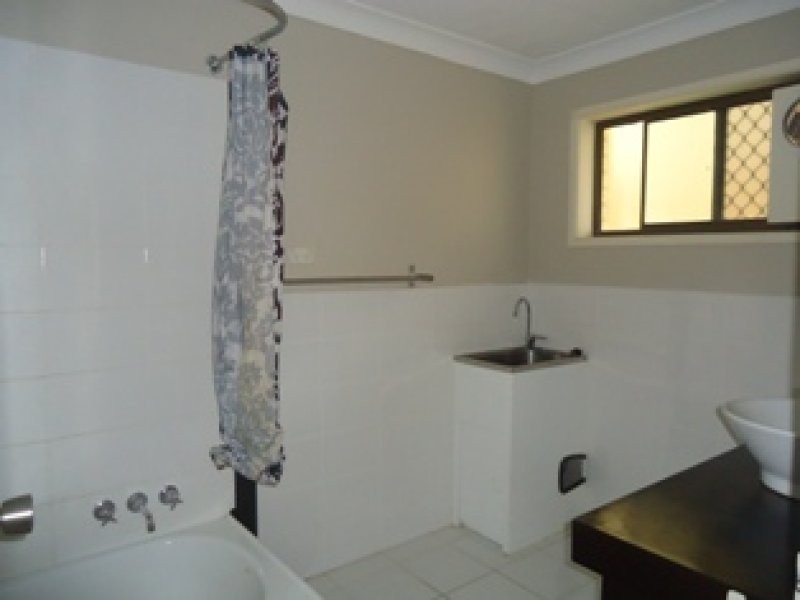 8/34 Imperial Parade, Labrador QLD 4215