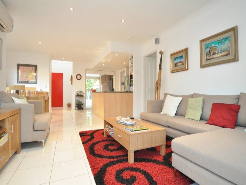 6/394 Pine Ridge Road, Coombabah QLD 4216