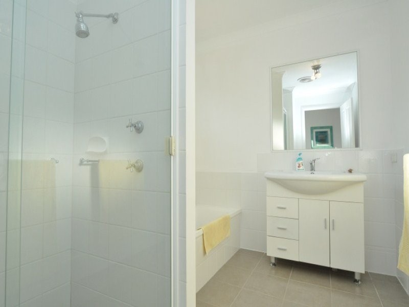 6/394 Pine Ridge Road, Coombabah QLD 4216