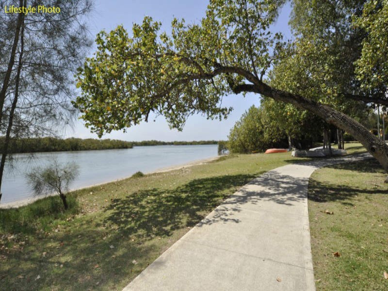 10 Georgia Street, Coombabah QLD 4216