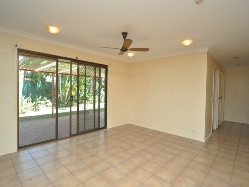 10 Eacham Avenue, Coombabah QLD 4216