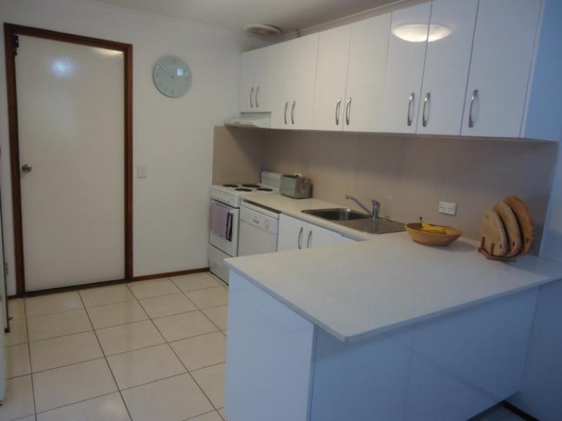 1/13 Orkney Place, Labrador QLD 4215