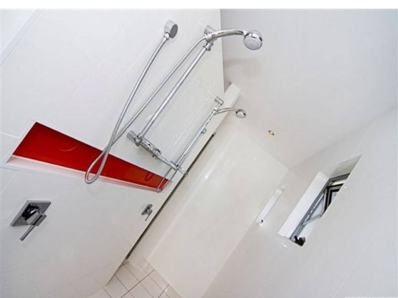 2 Fleetwood Court, Helensvale QLD 4212