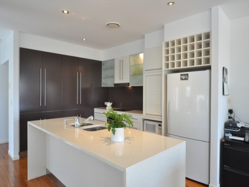 2/5 Muscovey Avenue, Paradise Point QLD 4216