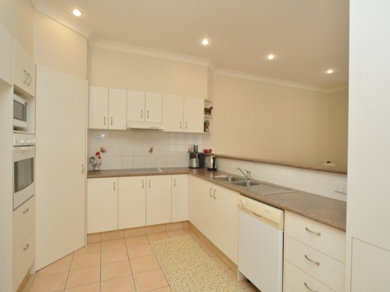 1/21 Paradise Parade, Paradise Point QLD 4216