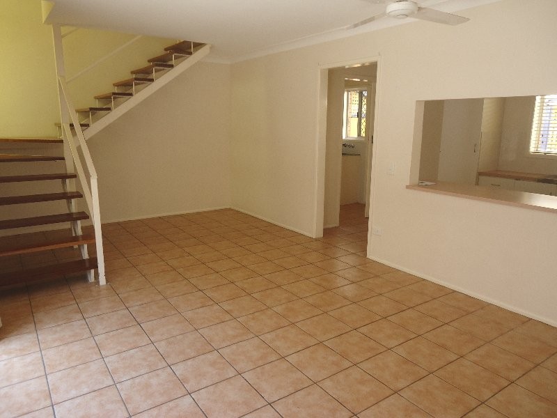 3/18 Central Street, Labrador QLD 4215