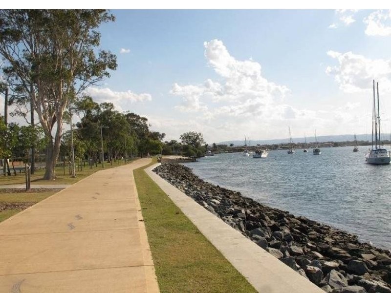 27 Killowill Avenue, Paradise Point QLD 4216