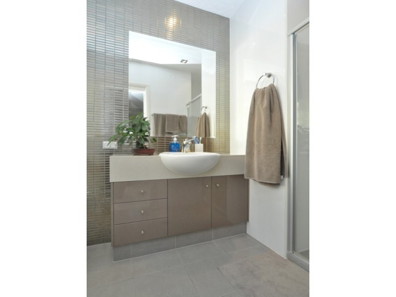 3/27 Gordon Street, Labrador QLD 4215