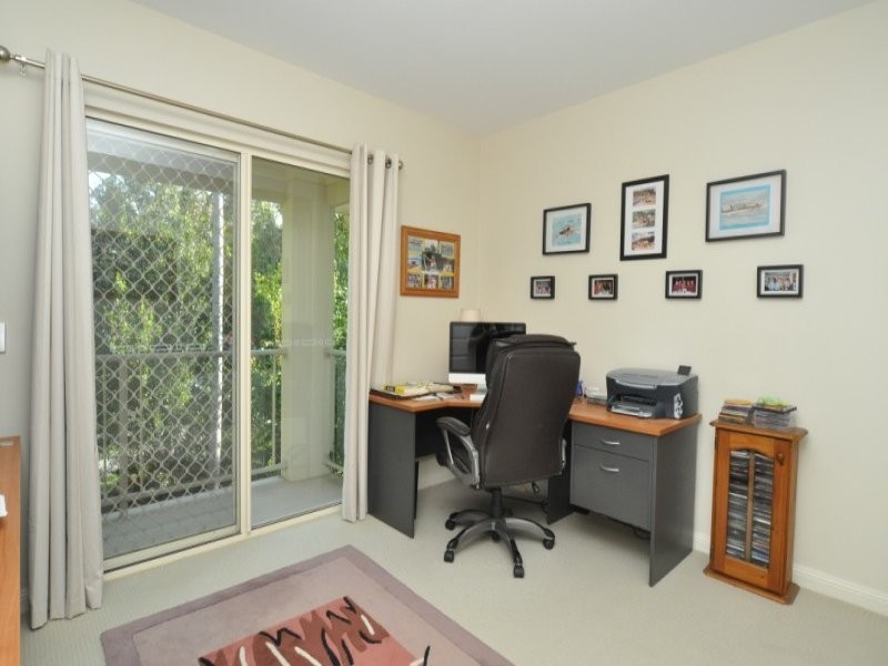 3/27 Gordon Street, Labrador QLD 4215