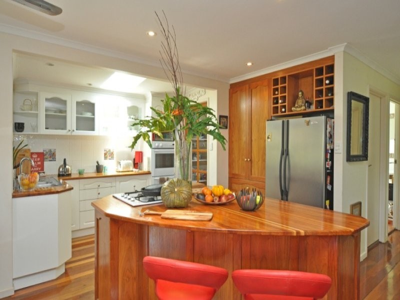 12 Iragana Street, Hope Island QLD 4212