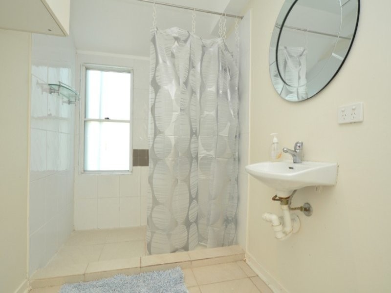 12 Iragana Street, Hope Island QLD 4212