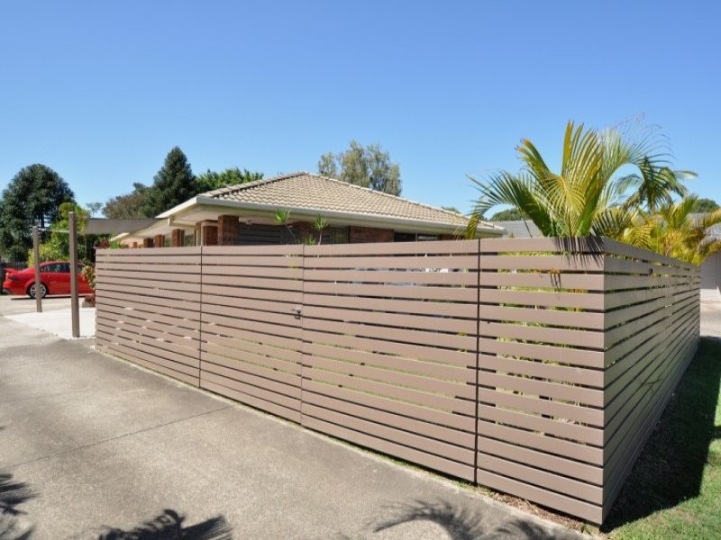 1/23 Coventry Court, Labrador QLD 4215