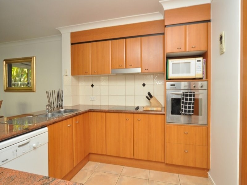 64/88 Limetree Parade, Runaway Bay QLD 4216