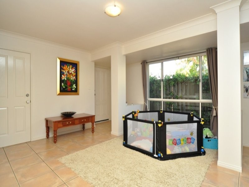 64/88 Limetree Parade, Runaway Bay QLD 4216