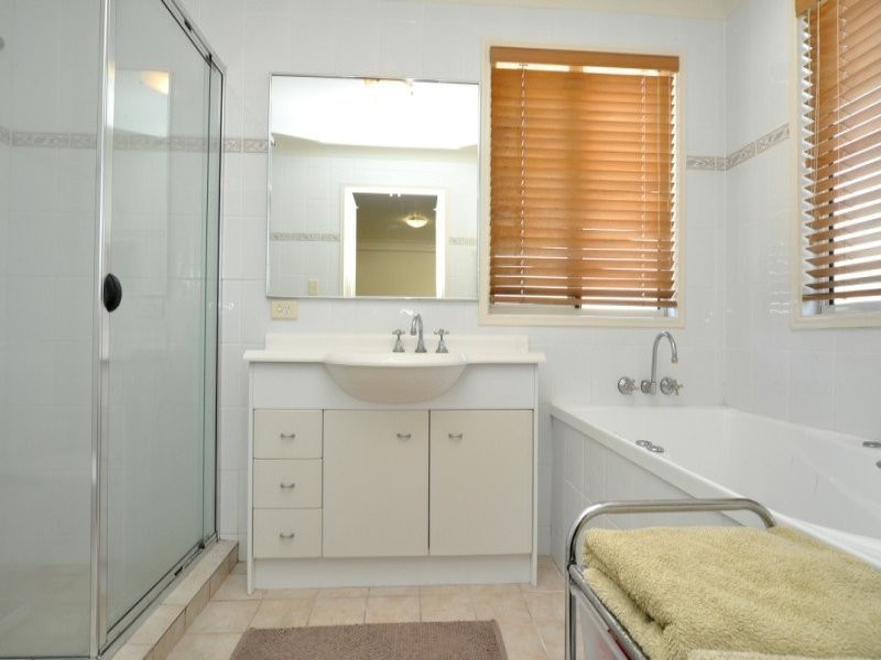 64/88 Limetree Parade, Runaway Bay QLD 4216