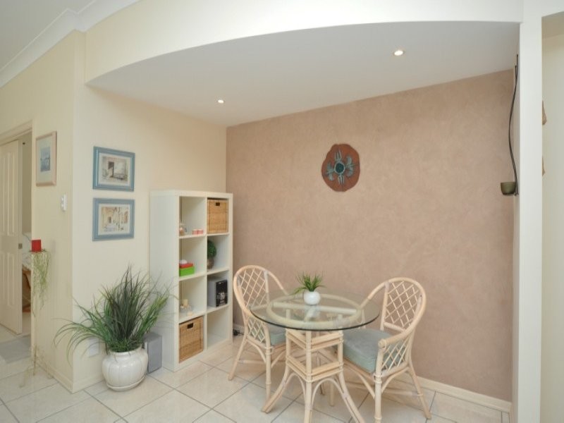25 Lee Anne Crescent, Helensvale QLD 4212