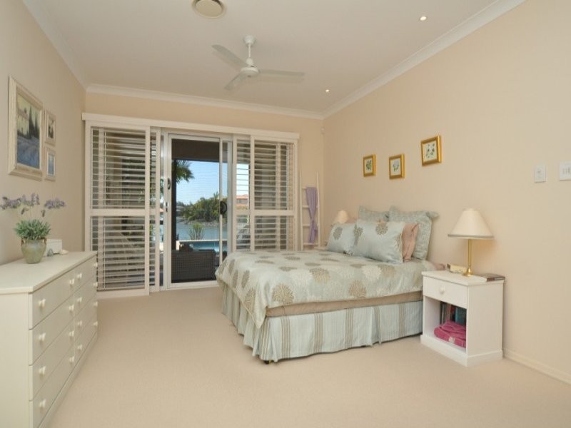 25 Lee Anne Crescent, Helensvale QLD 4212