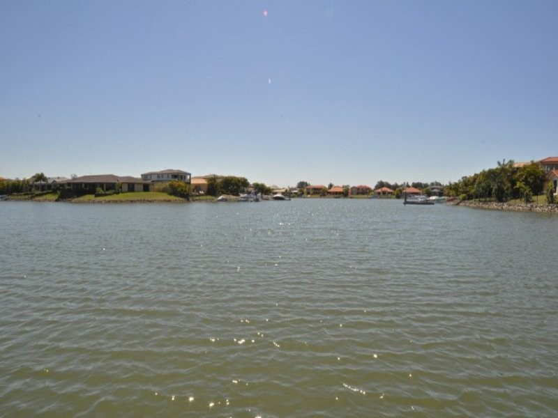 25 Lee Anne Crescent, Helensvale QLD 4212